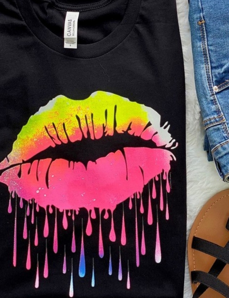 Neon Lips T-shirt